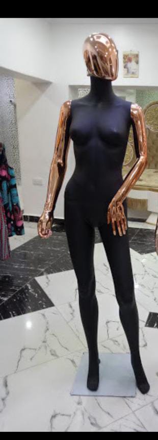 Size 8 Black and Rose Gold Female Mannequin - ABS Plastic Size 8 Black and Rose Gold Female Mannequin - ABS Plastic