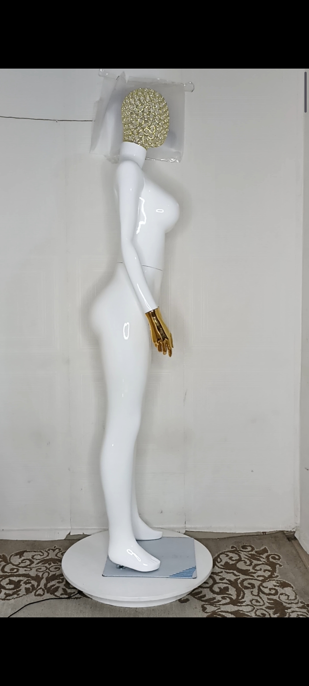 Female Mannequin with Diamond Stones Wire Mesh Net Head- Size 12 Female Mannequin with Diamond Stones Wire Mesh Net Head- Size 12