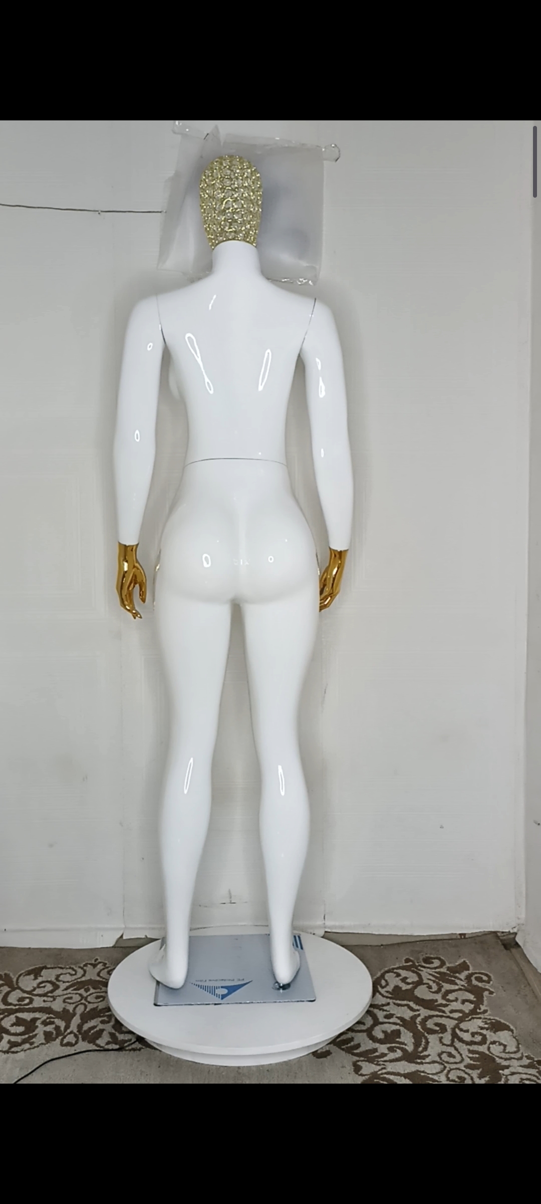 Female Mannequin with Diamond Stones Wire Mesh Net Head- Size 12 Female Mannequin with Diamond Stones Wire Mesh Net Head- Size 12