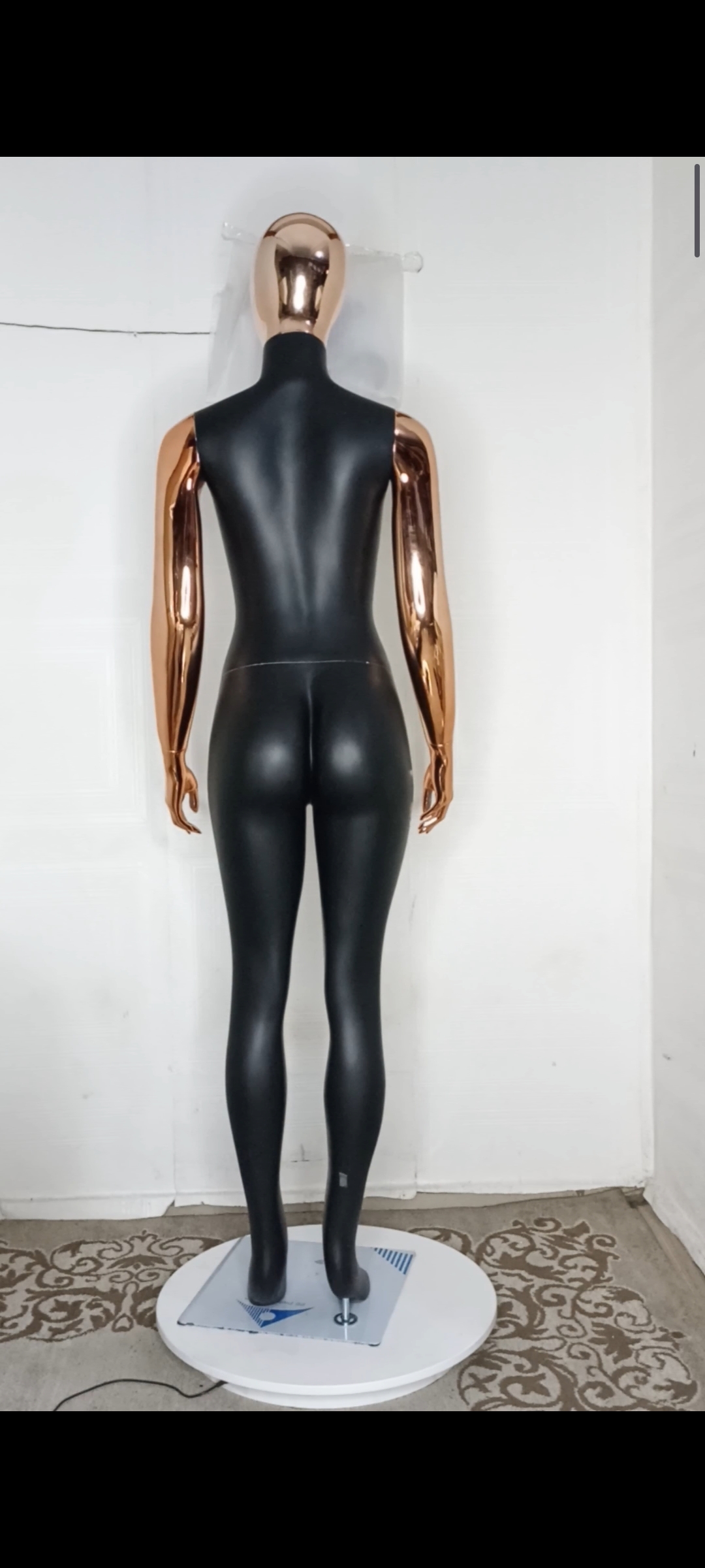 Female Mannequin-2 tones Colour-Full Fibreglass Size 10 Female Mannequin-2 tones Colour-Full Fibreglass Size 10