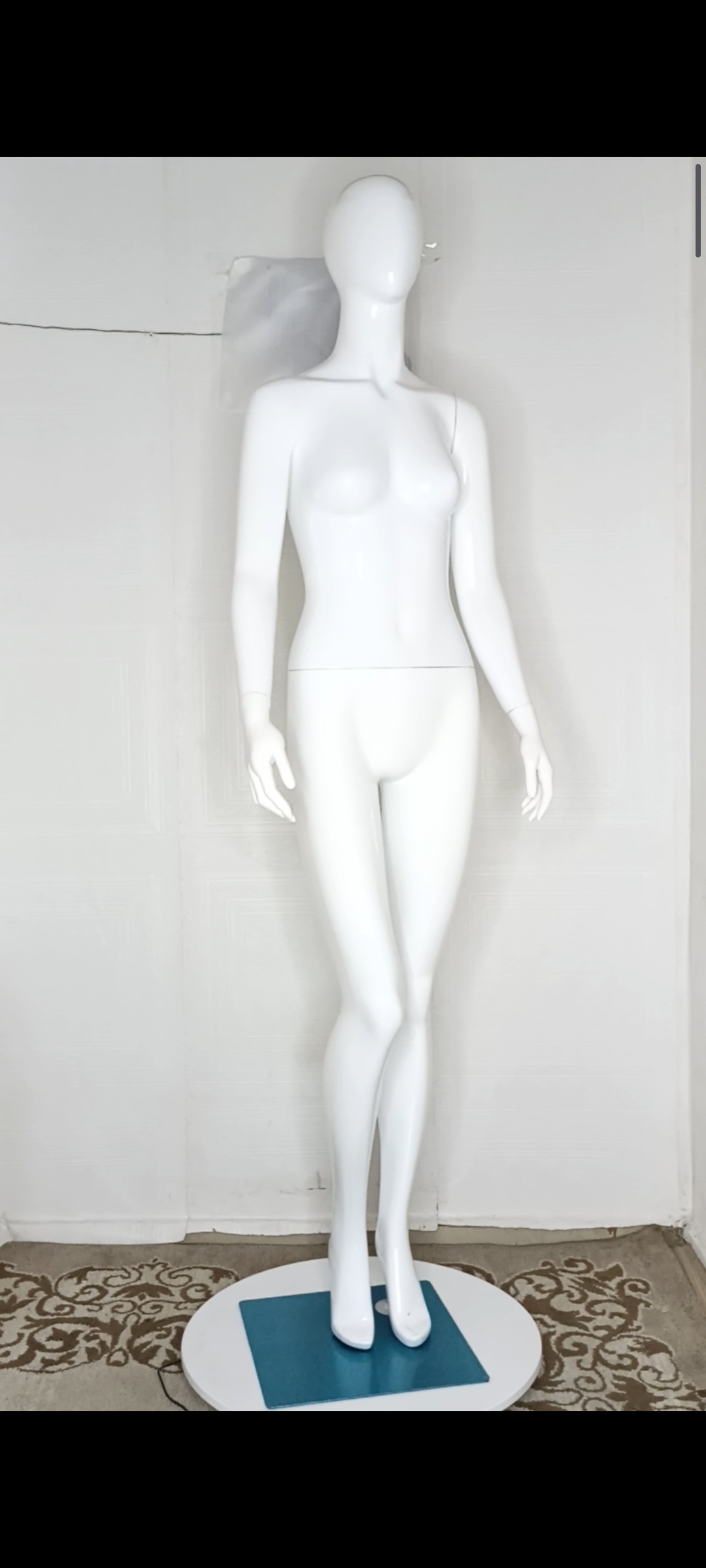 Tall Female Glossy White Fibreglass Mannequin Egghead Size 8 Straight hands Posture Tall Female Glossy White Fibreglass Mannequin Egghead Size 8 Straight hands Posture